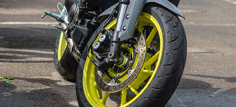 TVS Apache Tyre Size, Best Tyres & Recommended Tyre Pressure